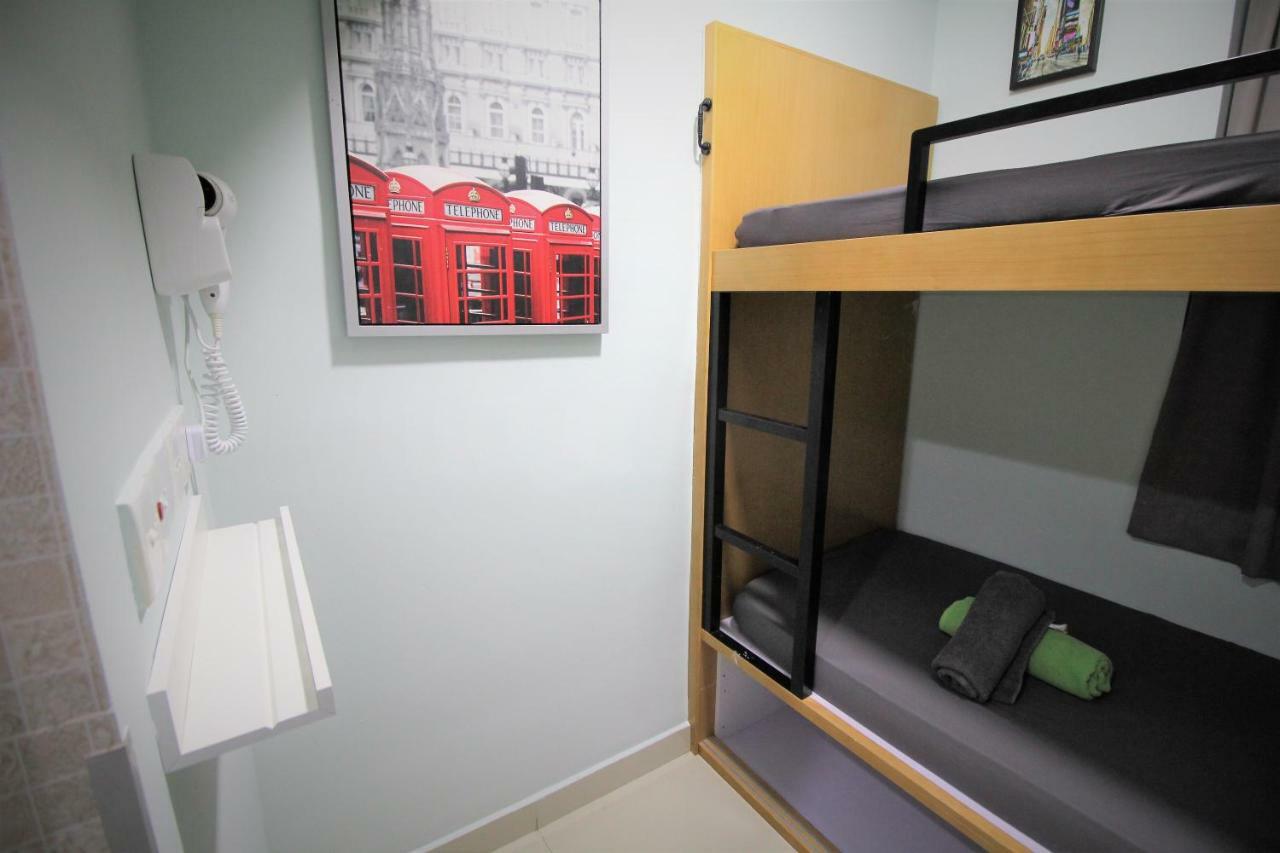 Urban Pack Hostel Hong Kong Exterior photo